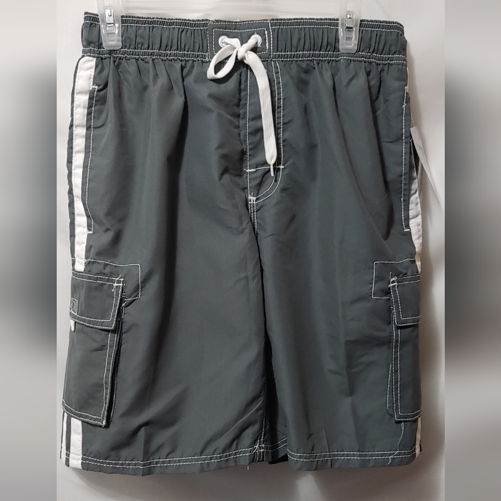 Kanu Cargo Board Shorts  Size M  NWT